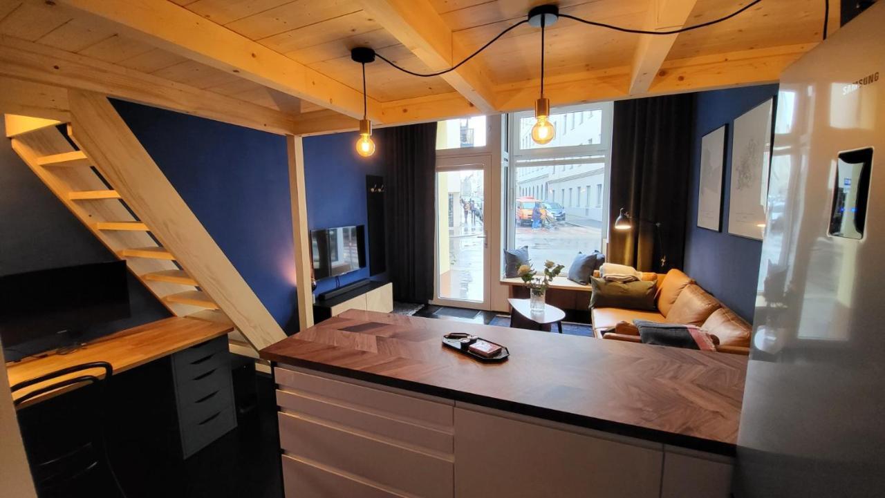 Urbanhood16 Apartment Wina Bagian luar foto