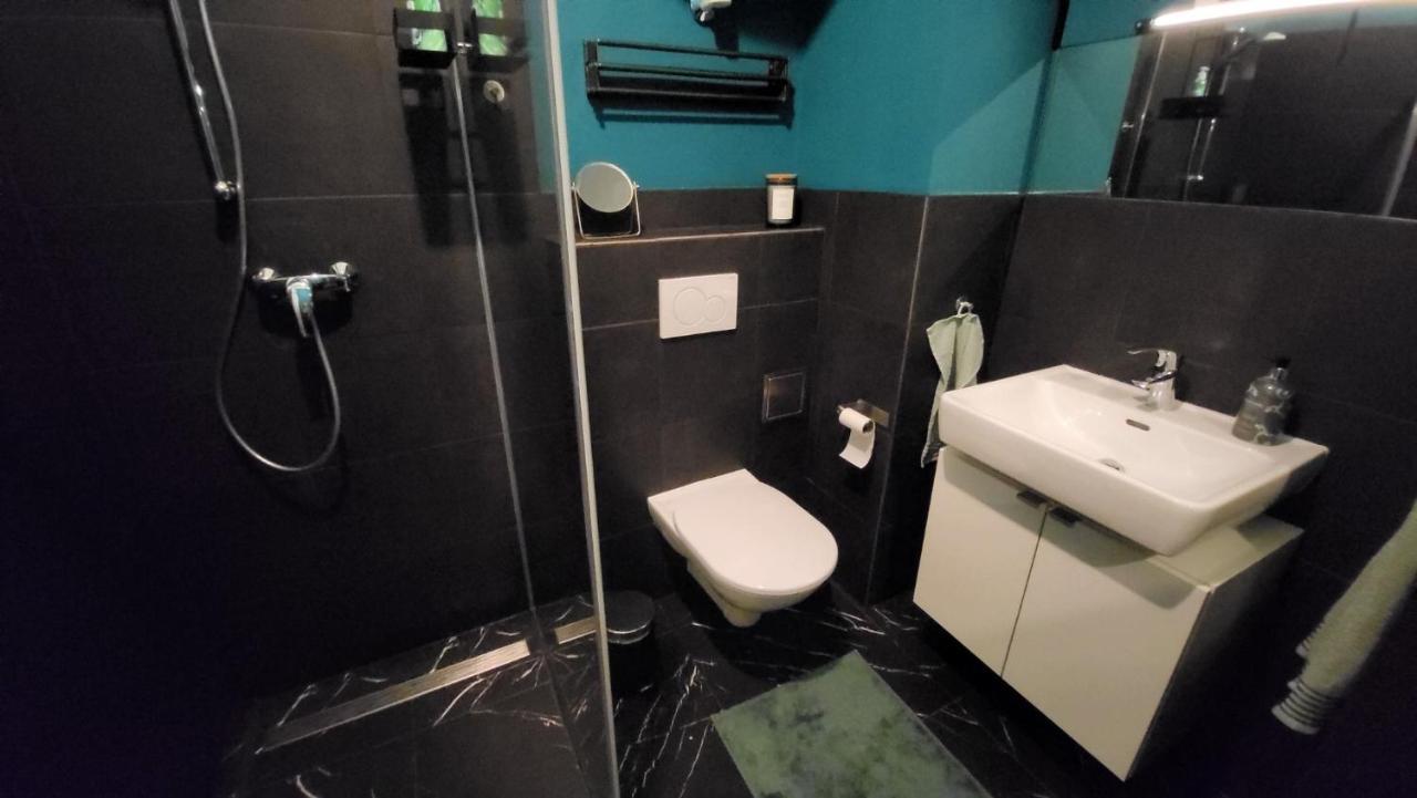 Urbanhood16 Apartment Wina Bagian luar foto